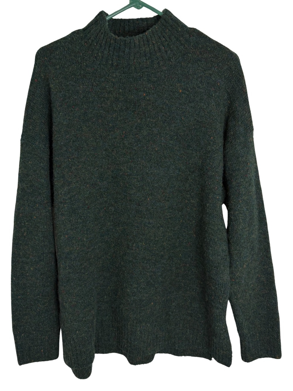 3/$20 Well Worn Women's Speckled Dark Green Mock Neck Sweater Size Medium